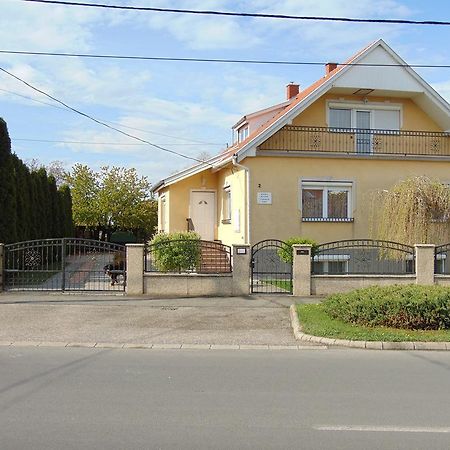 Kata Vendeghaz Hotell Bük Exteriör bild