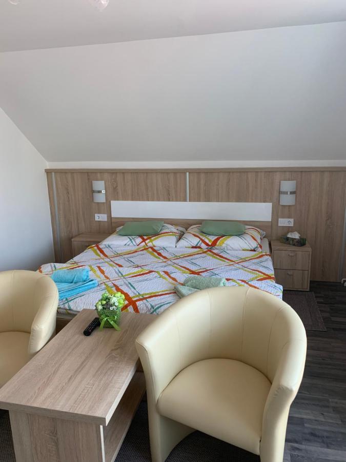 Kata Vendeghaz Hotell Bük Exteriör bild