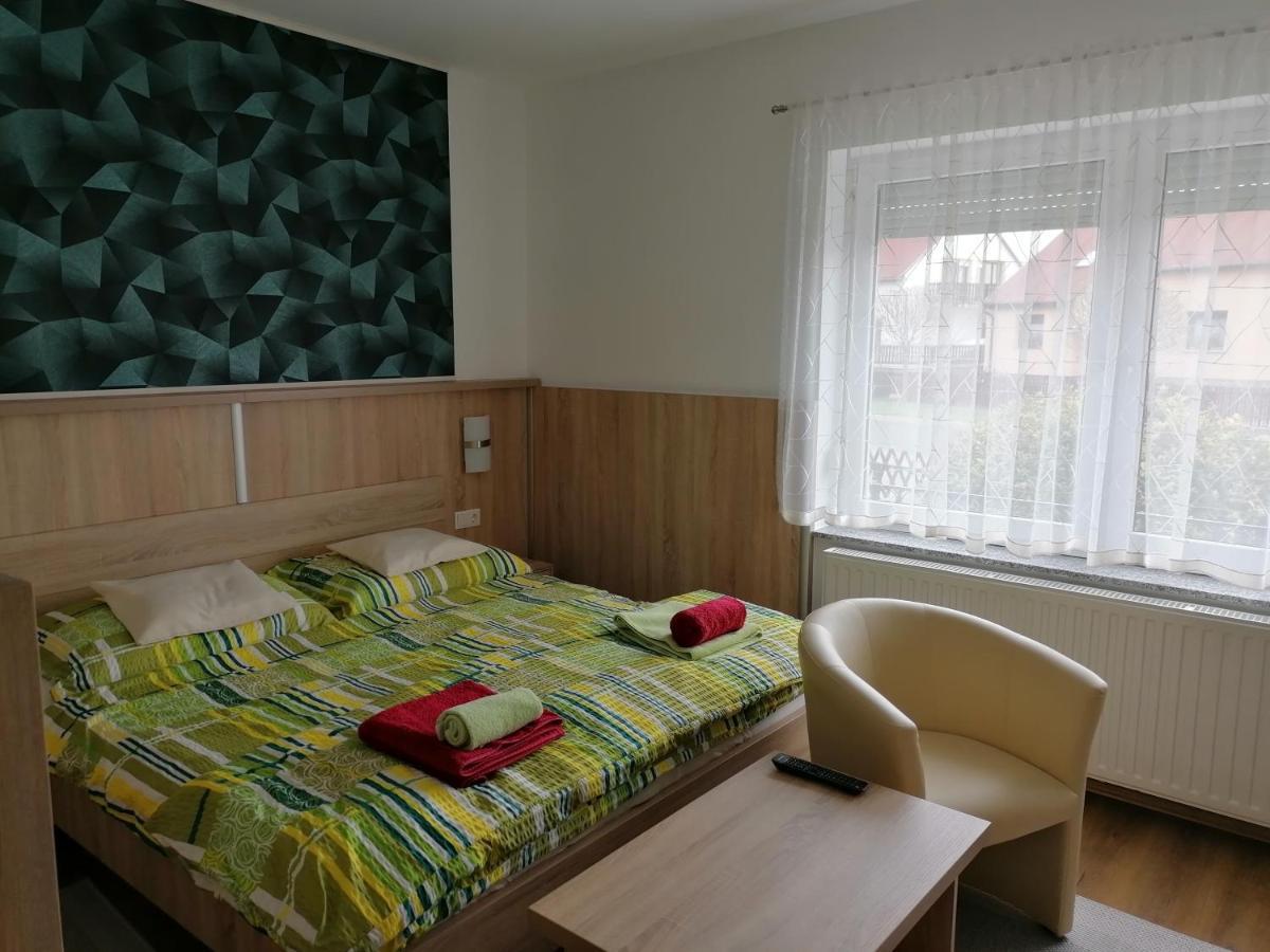Kata Vendeghaz Hotell Bük Exteriör bild