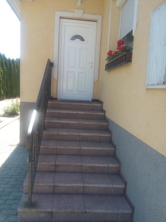 Kata Vendeghaz Hotell Bük Exteriör bild